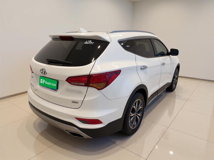 Santa Fe 2017 2.0T AT RWD Smart 7-Seater photo 4