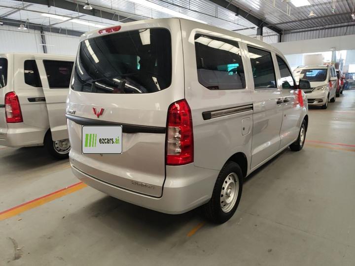 Wuling Hongguang V 2022 1.5L LAR photo 4