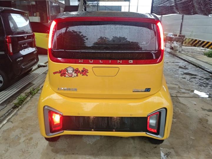 Wuling NanoEV 2021 photo 3
