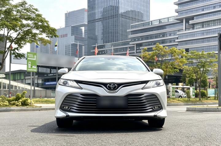 Camry 2019 Facelift 2.0G Luxury photo 2