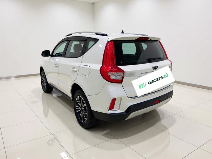 Vision X6 2016 1.8L MT Premium photo 4