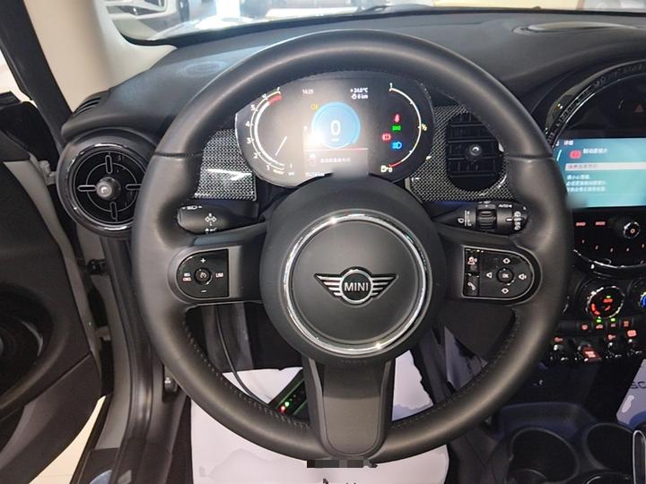 2022 Facelift 1.5T COOPER Classic photo 6