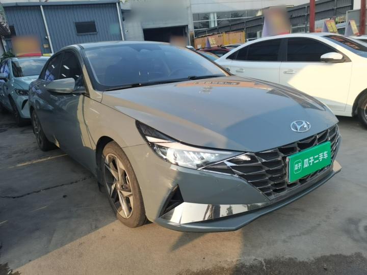 Elantra 2022 1.5L CVT LUX Premium photo 3