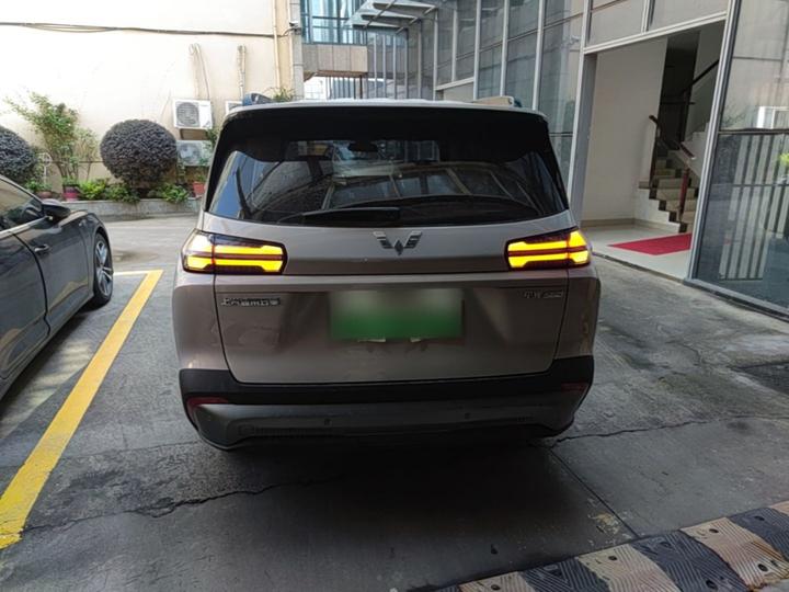 560 EV 2026 125km Luxury photo 3