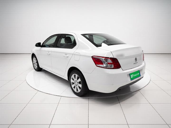 301 2016 1.6L MT Comfort photo 4