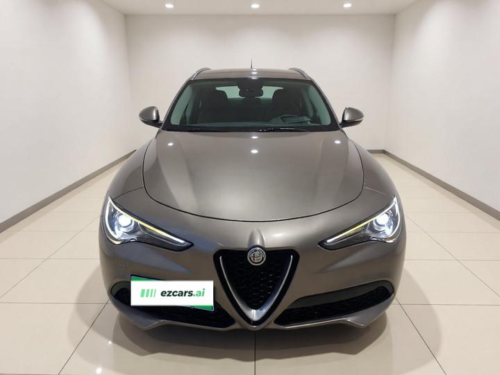 Alfa Romeo Stelvio 2017 2.0T 280HP Luxury photo 2