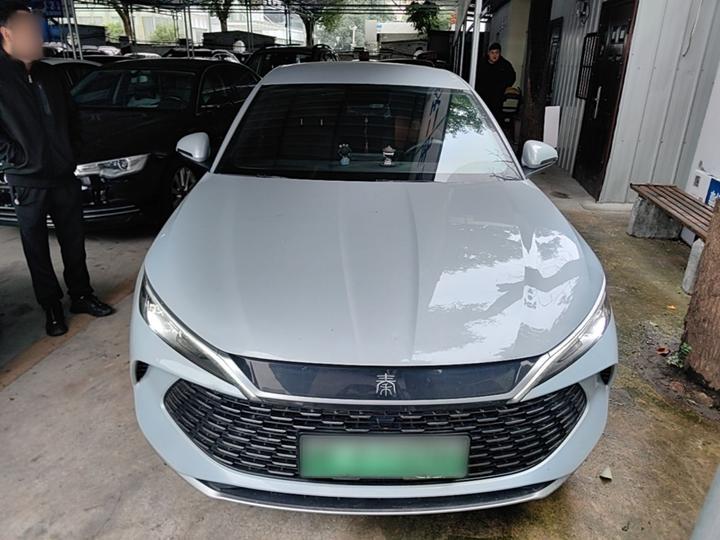 Qin L 2024 DM-i 80KM Leading photo 2