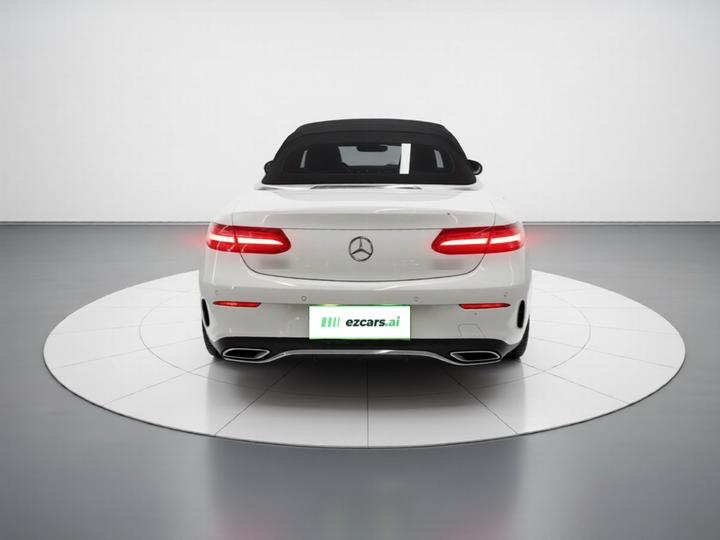 E-Class Imported 2018 E 200 4MATIC Convertible Coupe photo 5