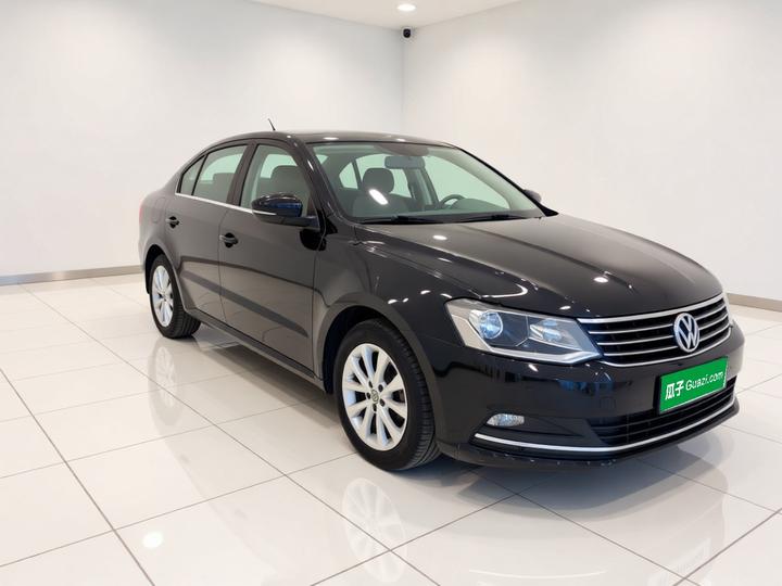 Lavida 2015 1.6L MT Comfort photo 3