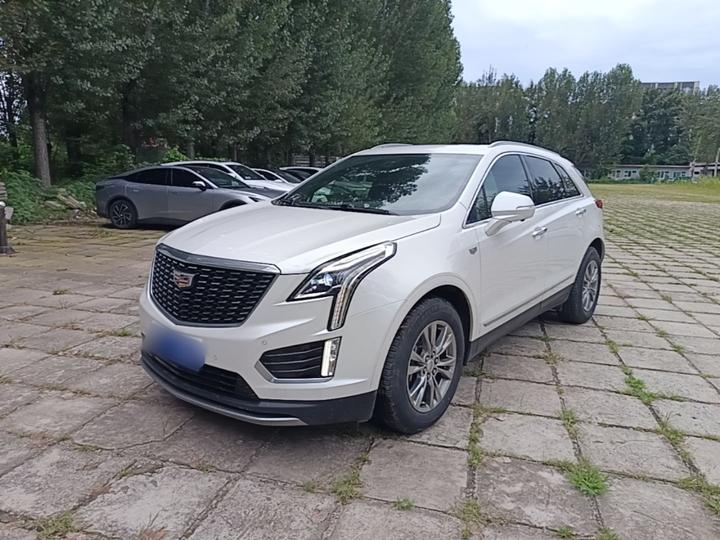 XT5 2020 28T Luxury