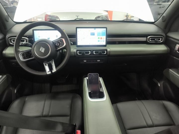 Plus 2024 Flagship 4-Seater photo 5
