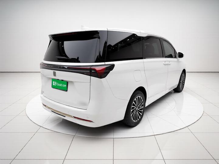 GL8 EV 2025 Smart photo 6