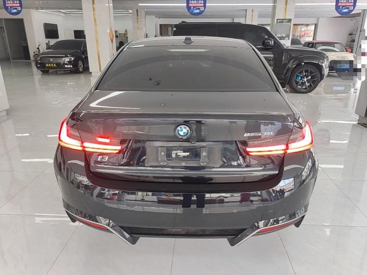 i3 2022 eDrive 35 L photo 3