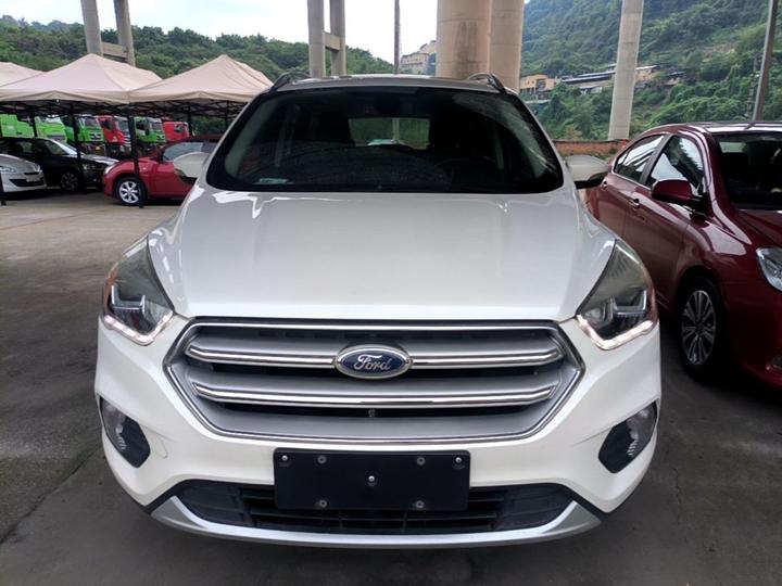 Kuga 2017 EcoBoost 180 RWD photo 2