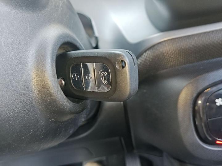 forfour 2016 1.0L 52 photo 8