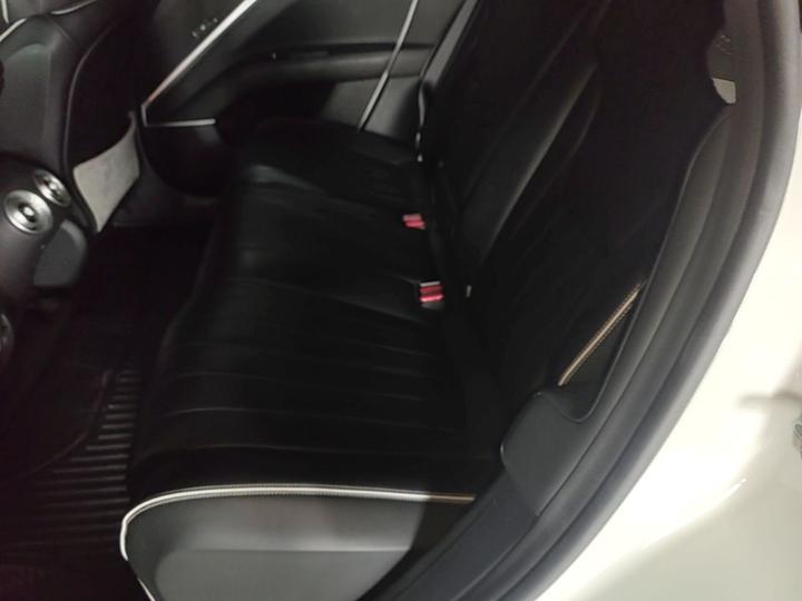 11 2023 Long Range 5-Seater photo 4