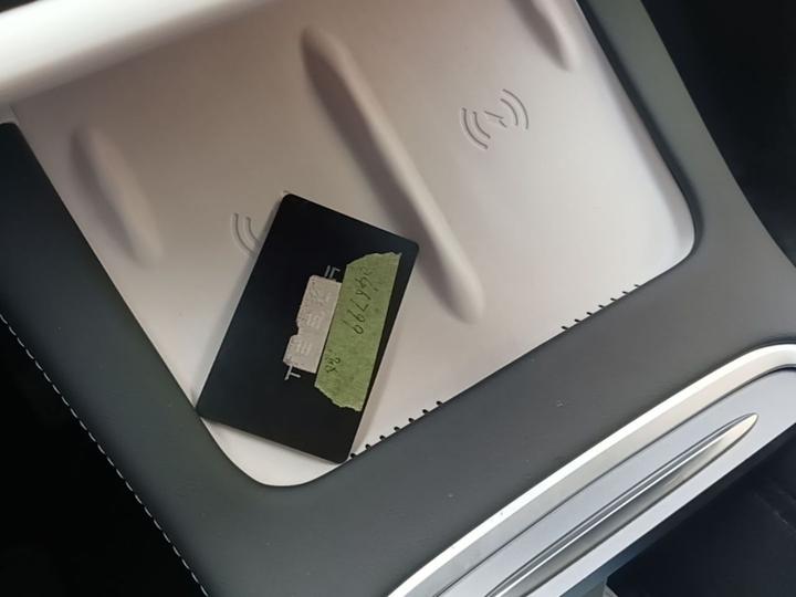 Model Y 2022 RWD photo 8