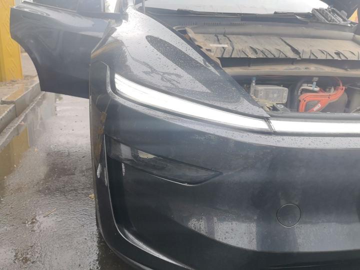 Model Y 2025 Facelift Long Range AWD photo 7