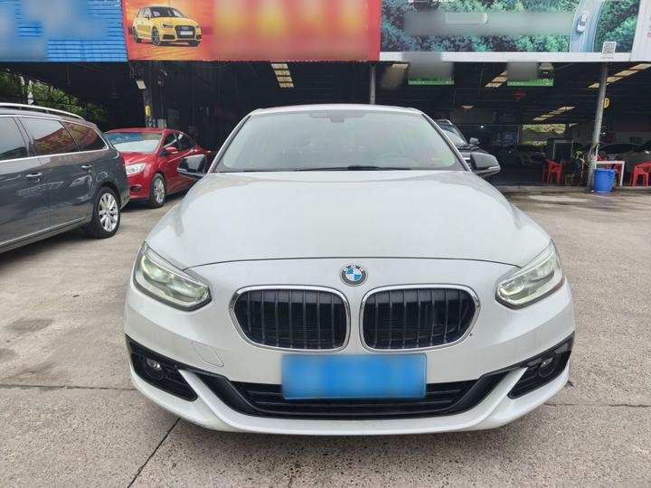 1 Series 2018 Facelift 118i Sport photo 2
