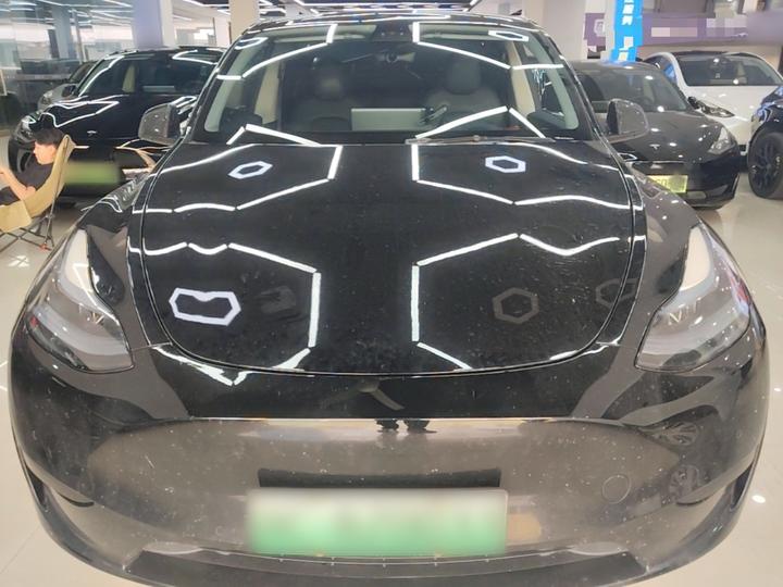 Model Y 2023 RWD photo 2