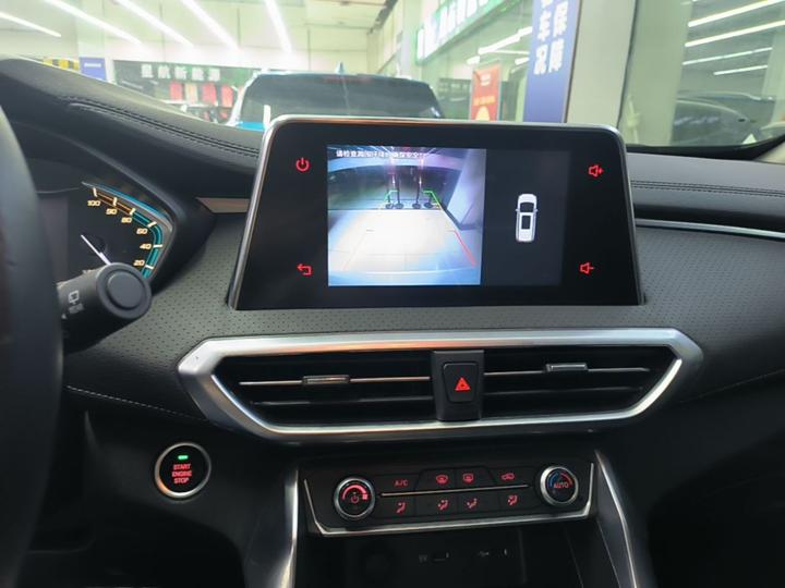 MAXUS EUNIQ 5 2020 1.3T PLUG IN Elite photo 8