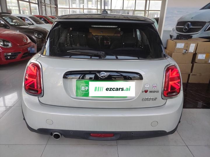 2019 1.5T COOPER Classic photo 3