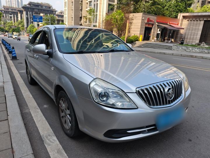 Excelle 2015 1.5L AT Classic photo 4