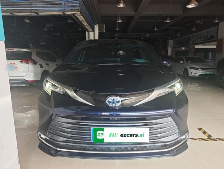 Sienna 2021 2.5L Hybrid Supreme photo 2