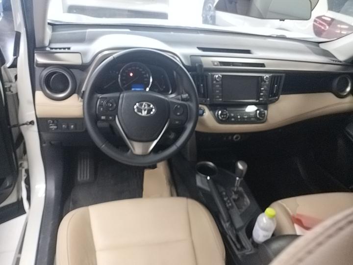 RAV4 2015 2.0L CVT AWD photo 5
