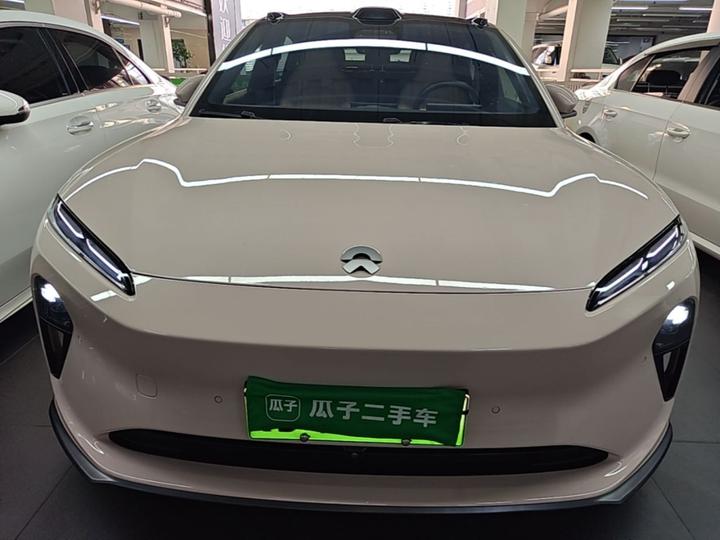 ET5 2022 75kWh photo 2