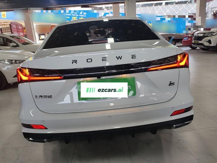 i5 2023 1.5L CVT Luxury photo 3
