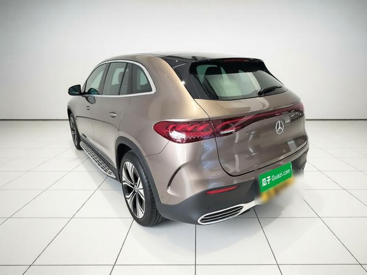 EQE SUV 2023 350 4MATIC Luxury photo 4