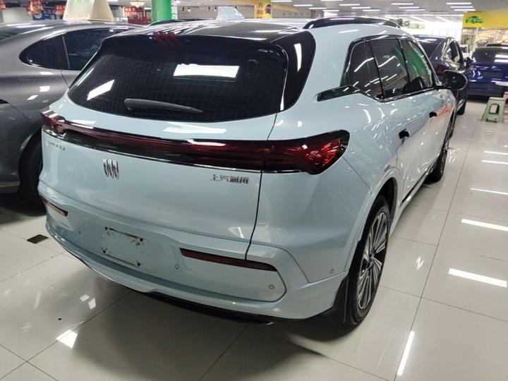 E5 2023 Standard Range photo 6