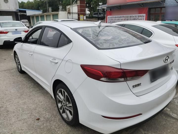 Elantra 2016 1.6L AT Smart Elite photo 4