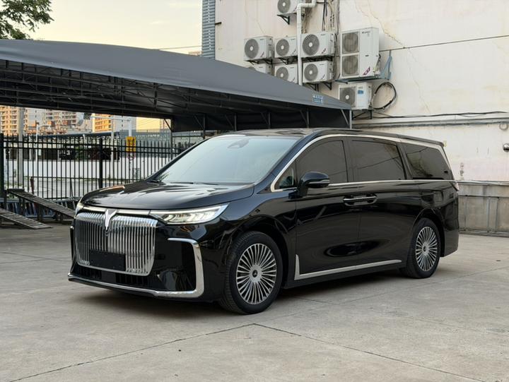 Voyah Dreamer 2025 PHEV AWD Premium