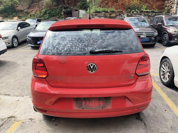 Polo 2016 1.6L AT Comfort photo 3