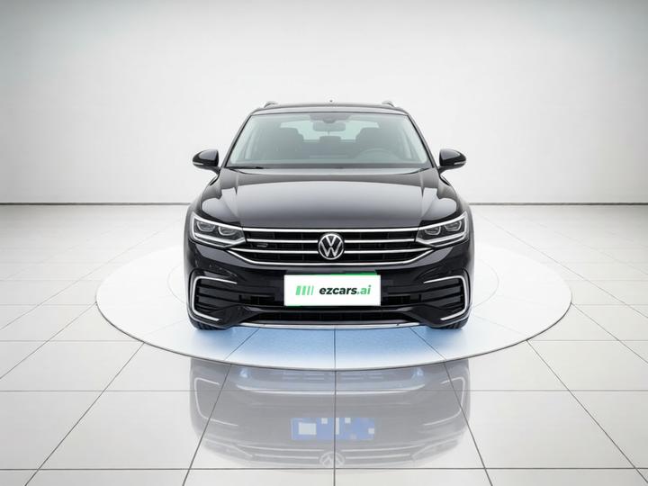 Tiguan L 2024 330TSI AT RWD R-Line photo 2