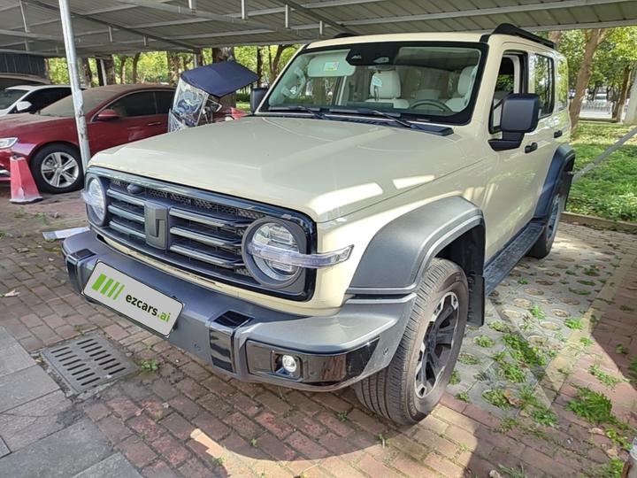 300 EV 2025 Hi4-T 37.1kWh