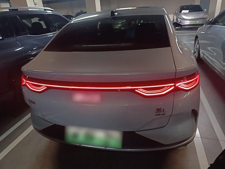 Qin L 2025 EV 545KM Excellence photo 5