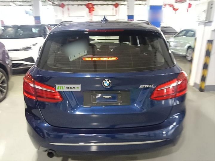 2 Series Wagon 2016 218i Sport Design Package photo 5