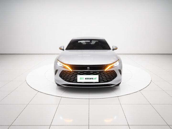 Qin L 2025 DM-i ADAS 80KM Leading photo 2
