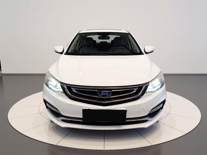 Vision 2018 1.5L AT photo 2