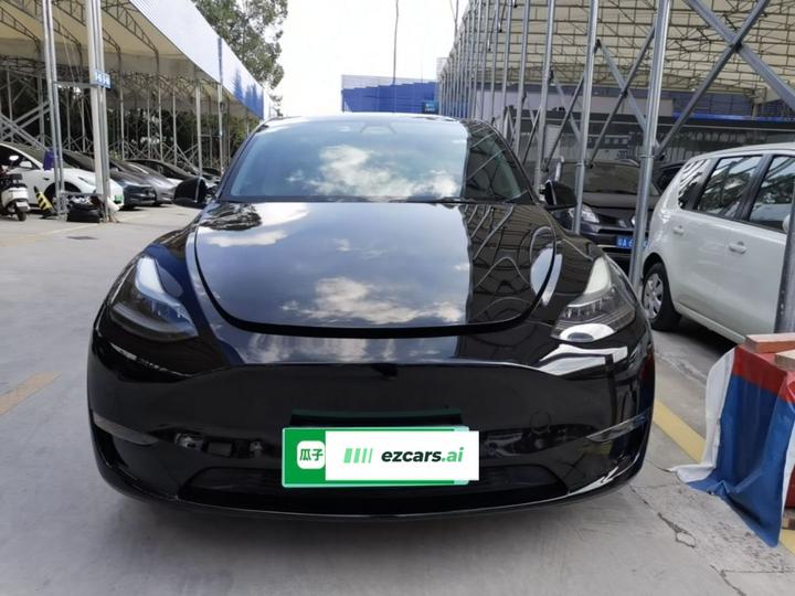 Model Y 2021 Standard Range RWD photo 2