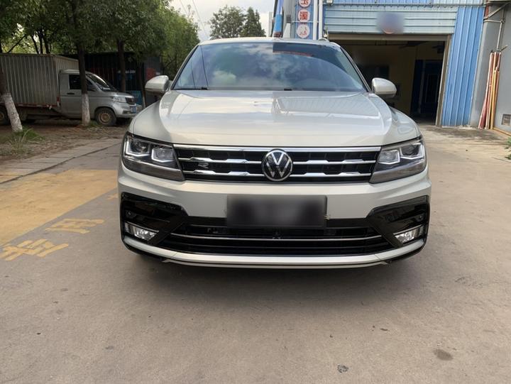 Tiguan L 2021 330TSI AT RWD R-Line photo 3