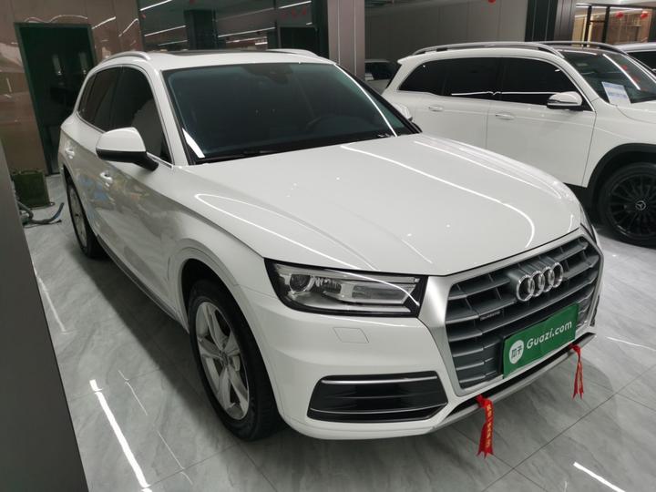 Q5L 2020 Facelift 40 TFSI Progressive photo 3