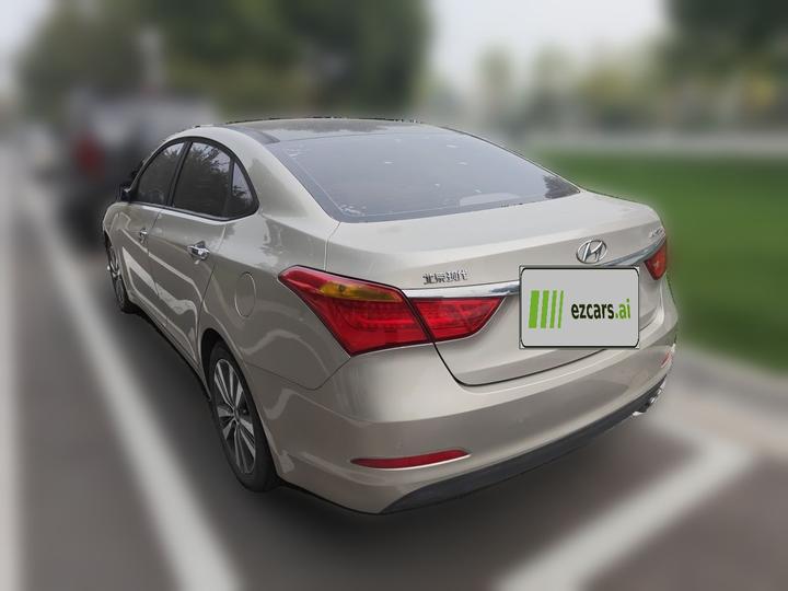 Mistra 2014 1.8L AT Premium DLX photo 4