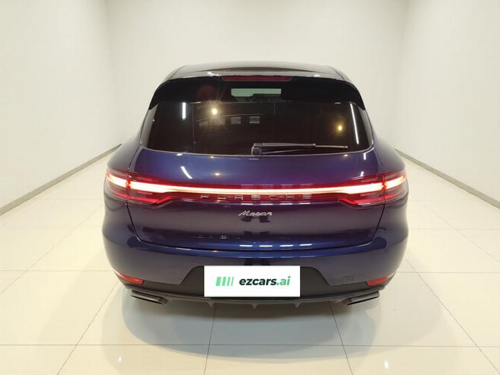 2021 Macan 2.0T photo 3