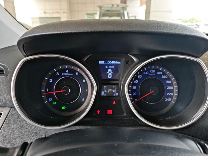 Elantra 2015 1.6L AT Leading photo 6
