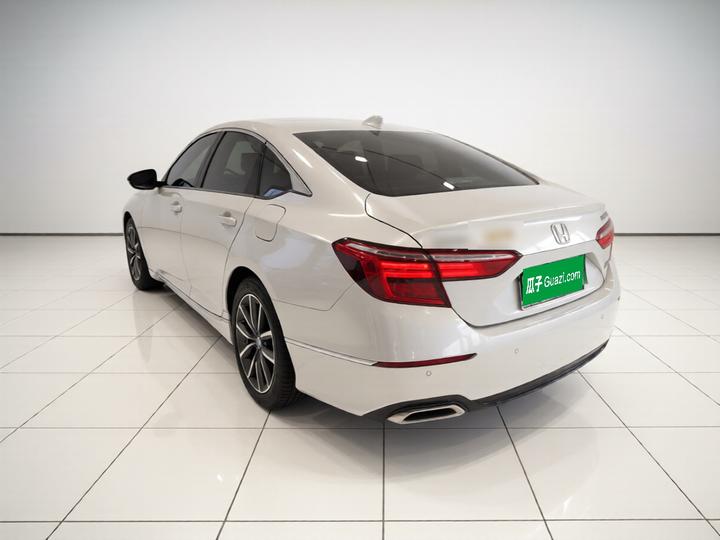 2022 260TURBO photo 4