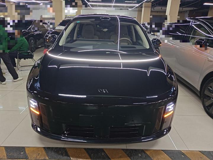 Li Auto i8 2025 Standard photo 2